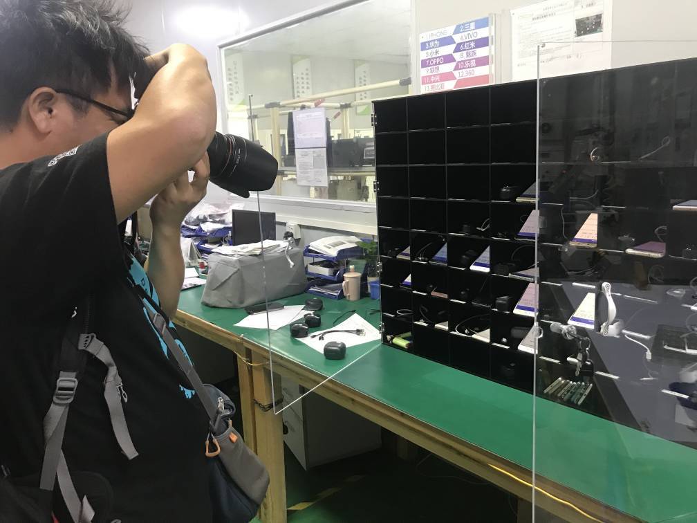 看QCY双十一前夕的积极备战——东莞时报来访和乐电子